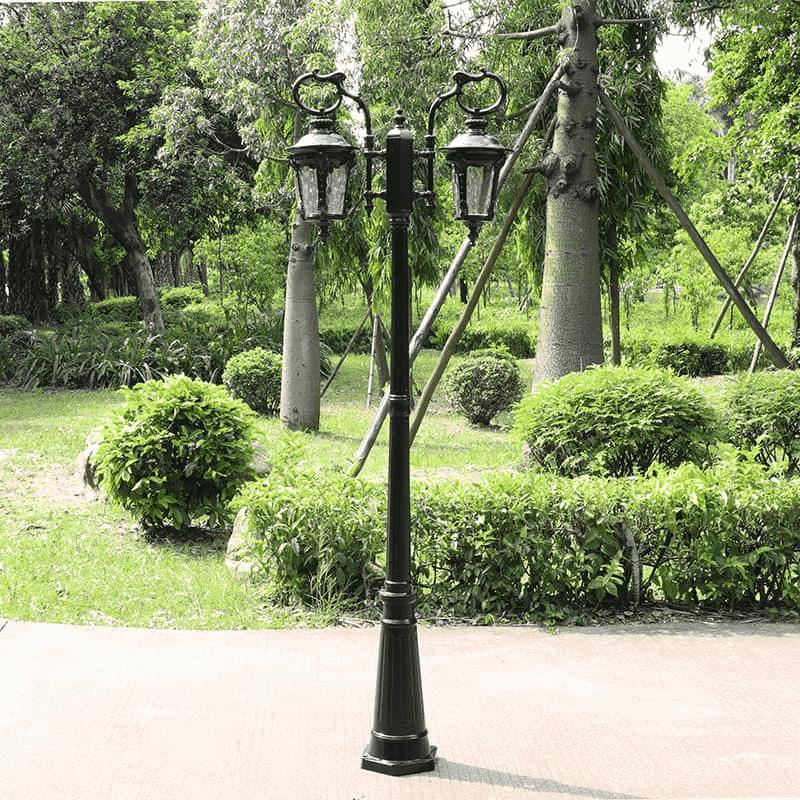 Cột Đèn Sân Vườn Inox Mạ Titan	